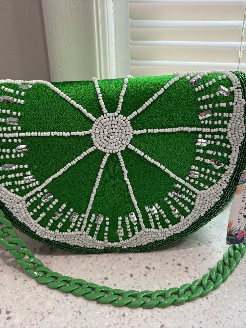 NWT VIRAL America & Beyond Beaded Lime Slice Shoulder Bag with Silver Strap - Picture 4 of 11